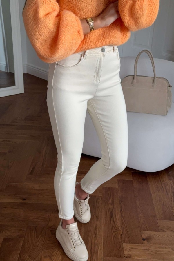 Spodnie jeansowe dopasowane beżowe