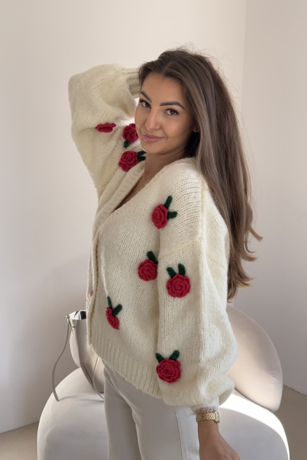 Kardigan w róże 3D w kolorze kremowym