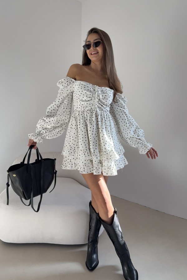 Sukienka z grubszej bawełny w serduszka biała