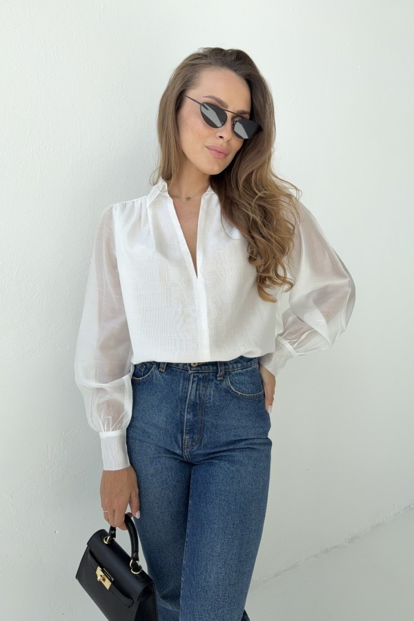 Bluzka z kołnierzykiem i dekoltem V biała