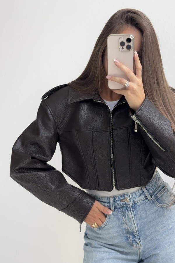 Ramoneska Linsdey krótka z eko-skóry czekoladowa