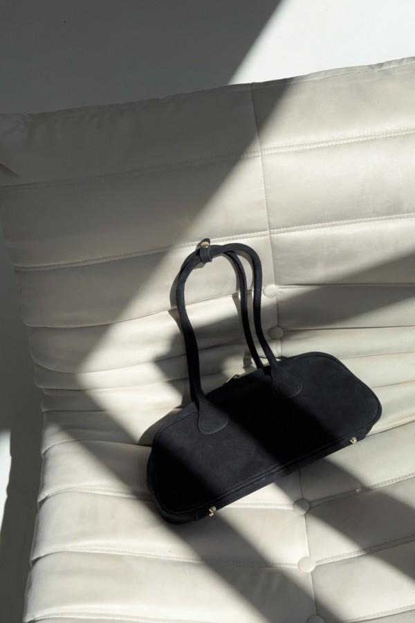 Torebka zamszowa Loren czarna