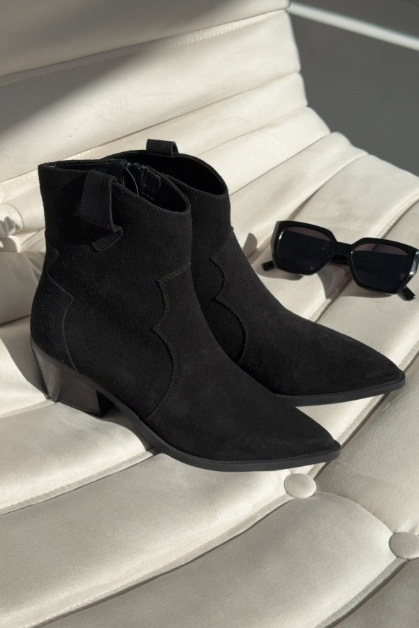 Kowbojki Leyla ze skóry naturalnej czarne