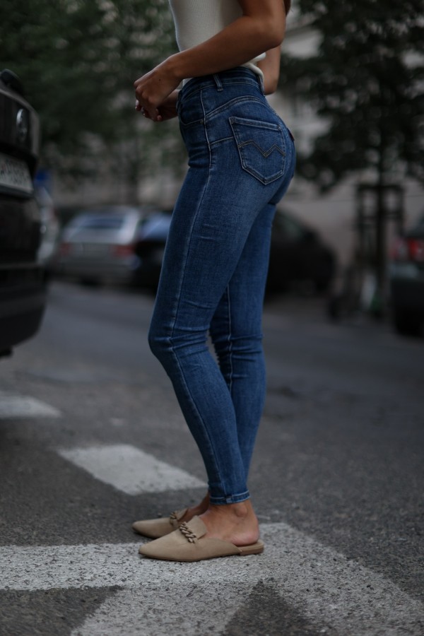 Spodnie skinny push-up granatowe