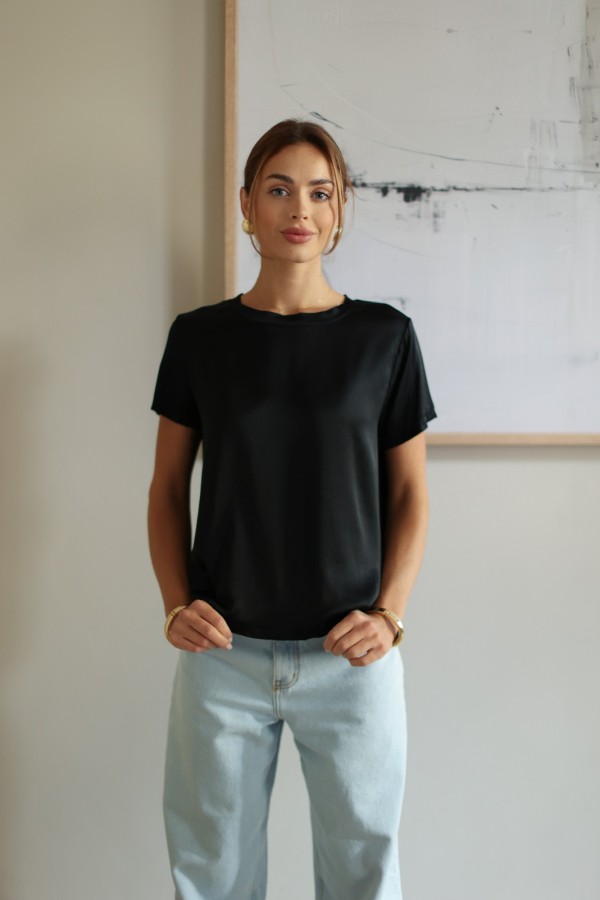 Bluzeczka satynowa z wiskozy i jedwabiu Capri czarna