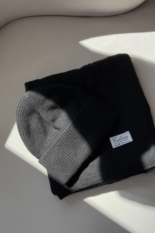 Komplet kaszmirowy czapka i szalik czarny