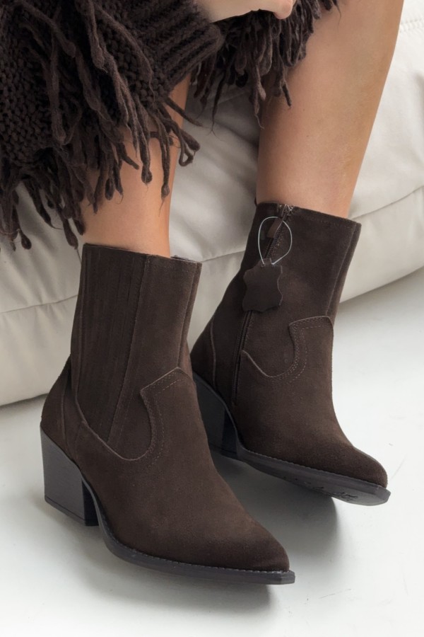 Kowbojki Lucy ze skóry naturalnej czekolada