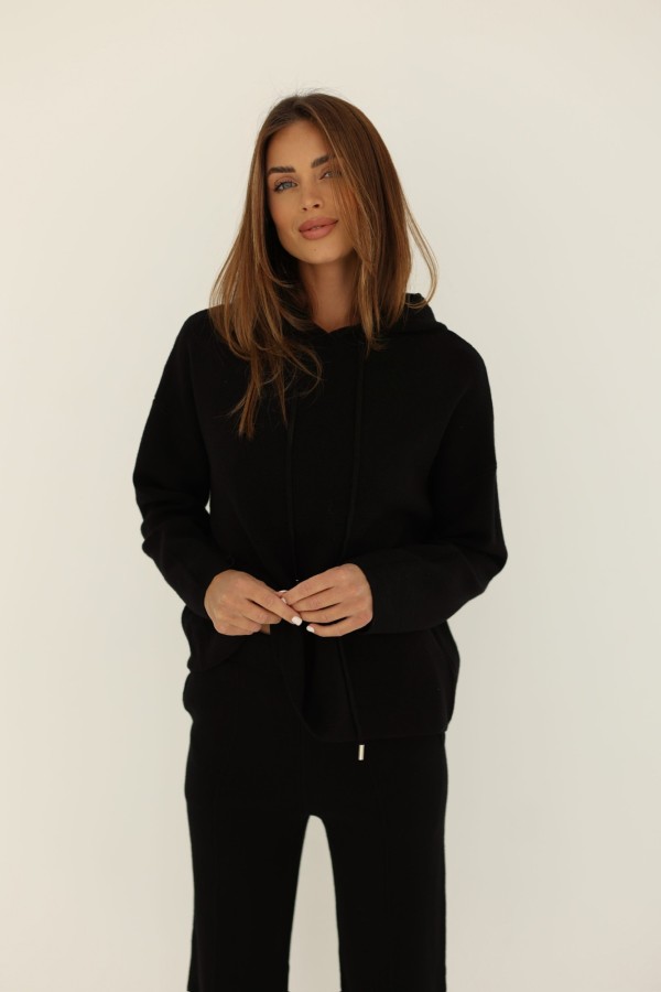 Komplet dzianinowy ze sweterkiem z kapturem czarny