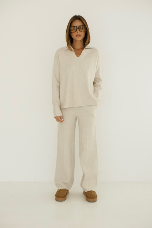 Komplet dzianinowy ze sweterkiem polo beżowy