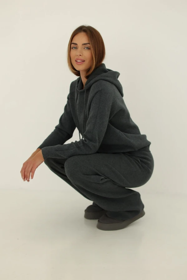 Komplet dzianinowy ze sweterkiem z kapturem grafitowy