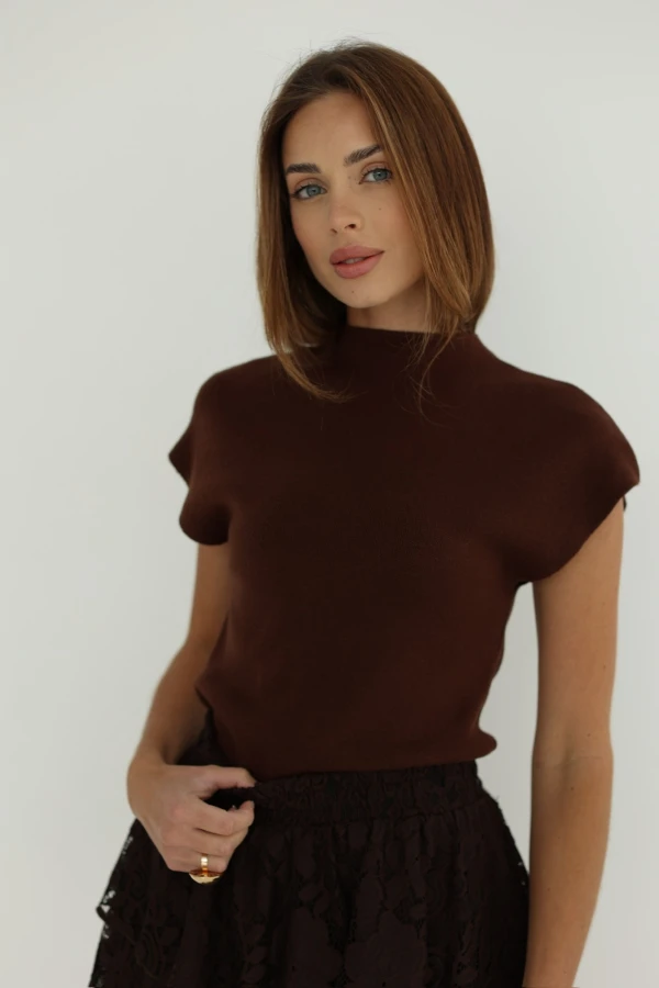 Bluzka dzianinowa bez rękawów czekolada