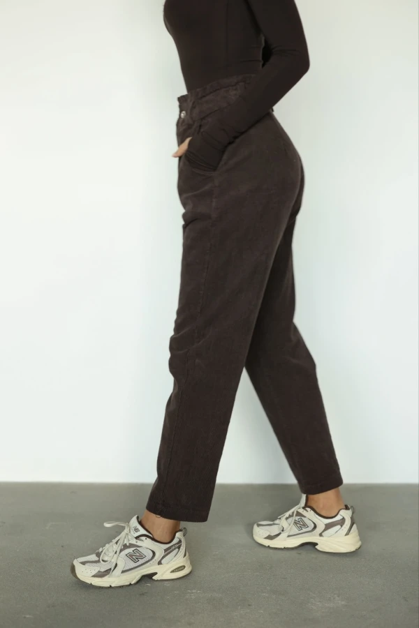 Spodnie sztruksowe czekoladowe