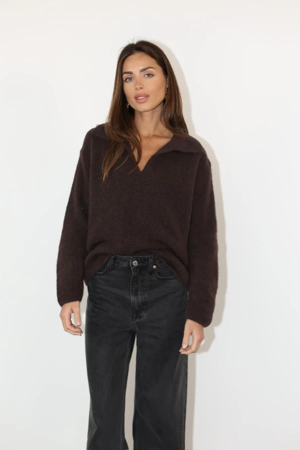 Sweter z kołnierzykiem 30% alpaca super fine czekolada
