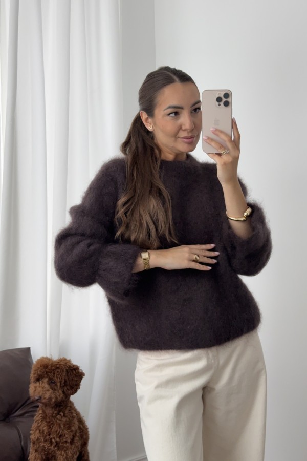 Sweter 81% kid mohair rękaw z falbanką czekolada
