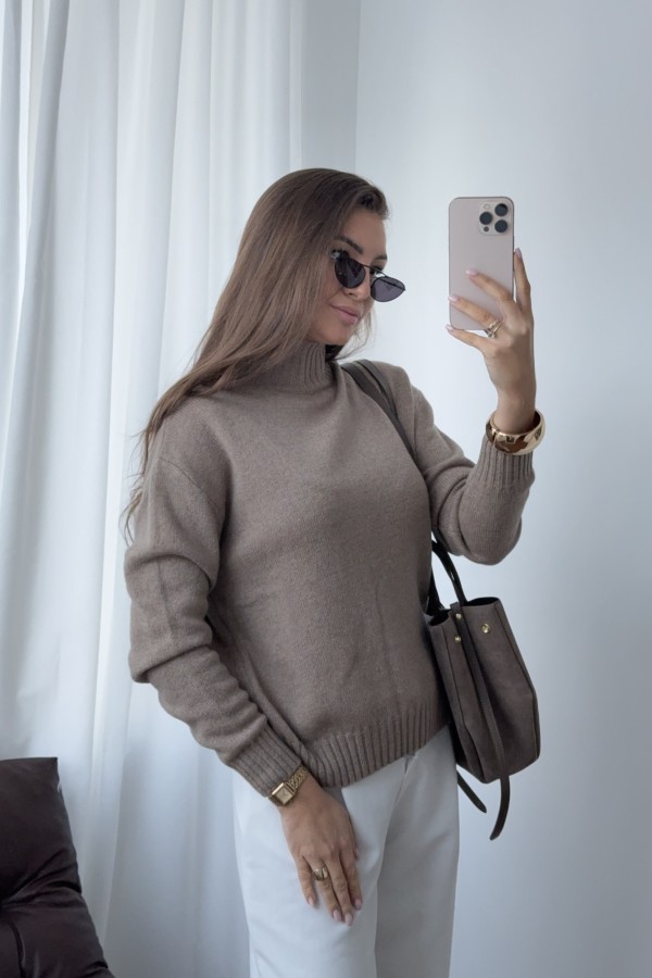 Półgolf 100% wełna dziewicza Eria cappuccino