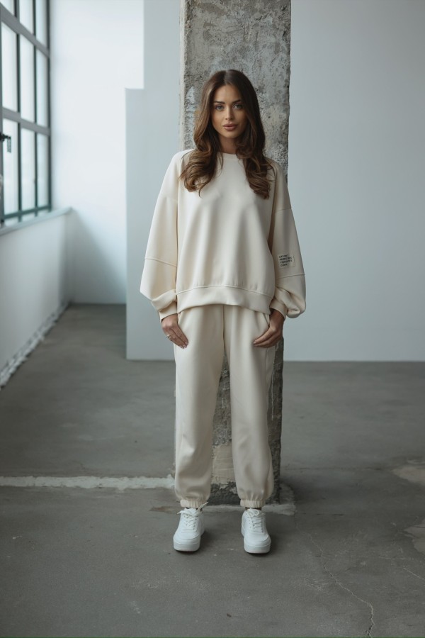 Komplet dresowy z wiskozą budyniowy