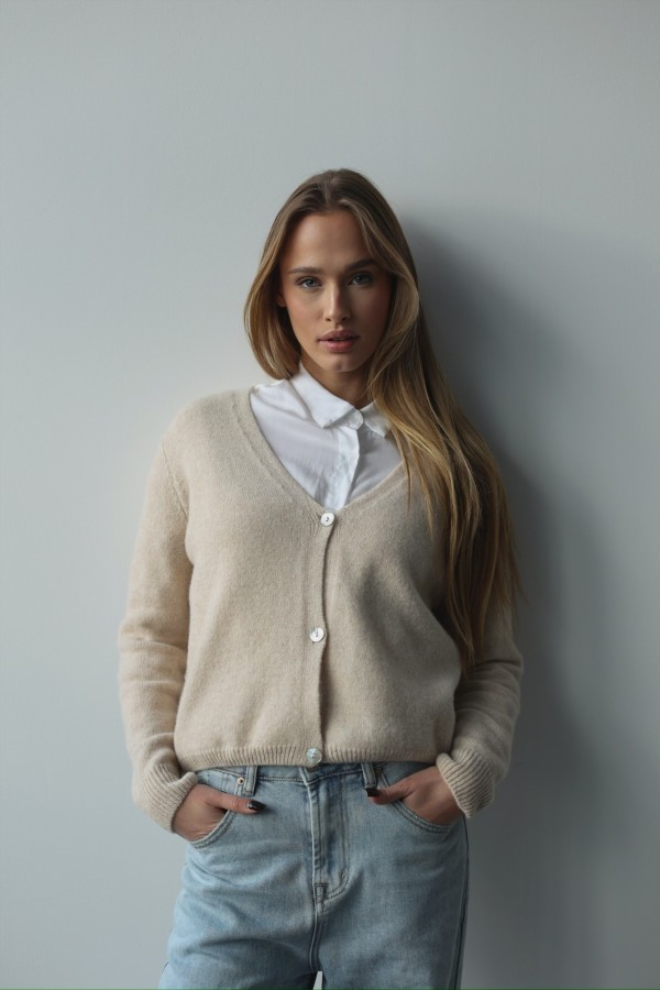 Kardigan 100% wełna dziewicza z dekoltem V beżowy