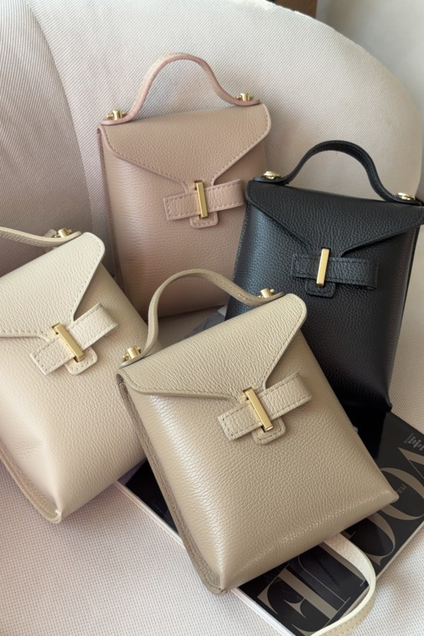 Listonoszka Serena beżowa