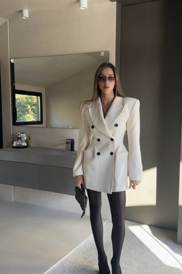 Marynarko-sukienka taliowana Paris marcepan