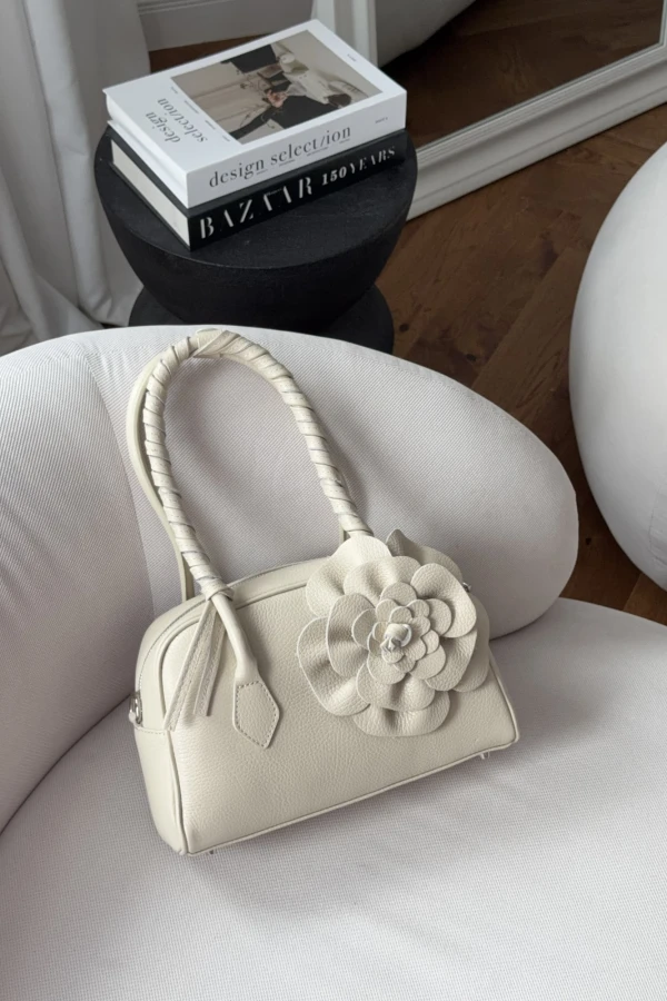 Torebka ze skóry naturalnej Kimberly kremowa