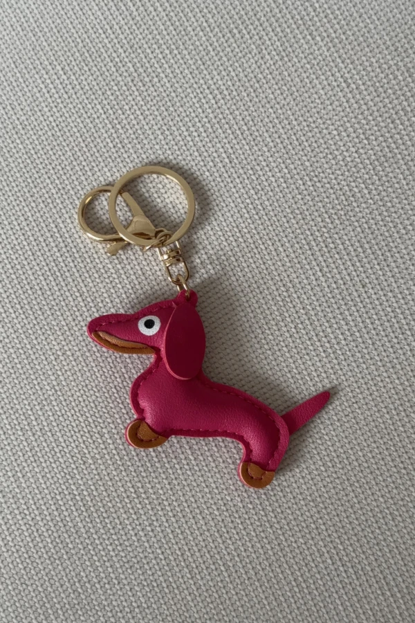 Breloczek mini jamnik fuksjowy