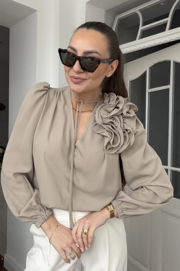 Kobieco, swobodnie, romantycznie. Walentynkowe inspiracje od Ferro