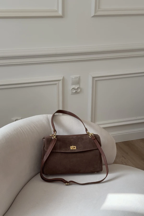 Skórzana torebka zamszowa Frida koniakowa