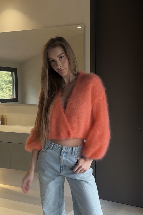 Krótki damski kardigan Lisa 81% kid mohair papaja